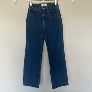 Abercrombie & Fitch Curve Love The ’90s Relaxed Jean High Rise Women’s 25/0S
